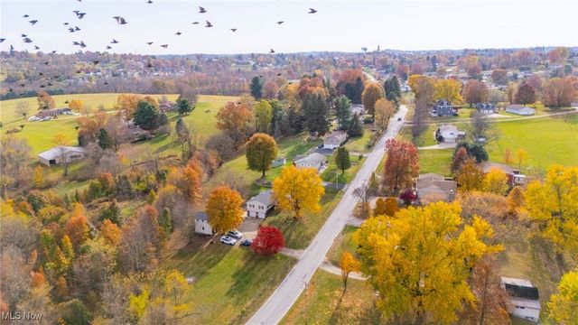 69649 Crescent Road, St Clairsville, OH 43950