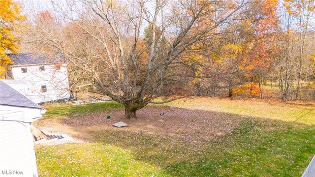 69649 Crescent Road, St Clairsville, OH 43950