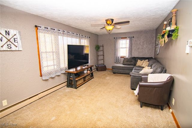 69649 Crescent Road, St Clairsville, OH 43950