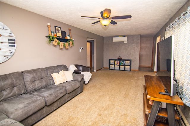 69649 Crescent Road, St Clairsville, OH 43950