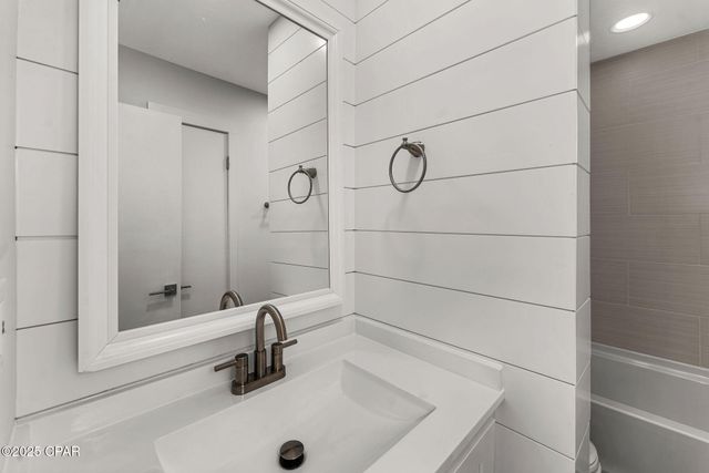 138 W Leslie Lane, Panama City Beach, FL 32407