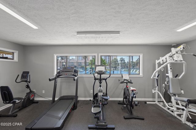 138 W Leslie Lane, Panama City Beach, FL 32407