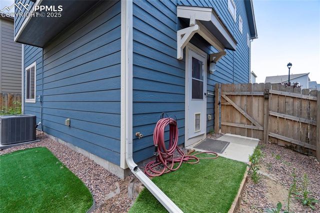 802 Grissom Drive, Colorado Springs, CO 80915