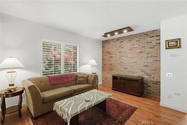 6225 Shoup Avenue 97, Woodland Hills, CA 91367