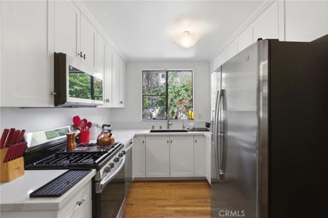 6225 Shoup Avenue 97, Woodland Hills, CA 91367