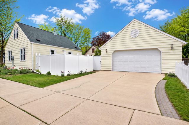 1100 9th Street NW, Austin, MN 55912