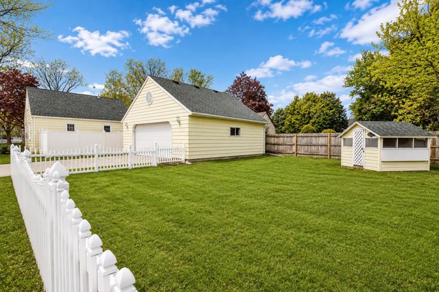 1100 9th Street NW, Austin, MN 55912