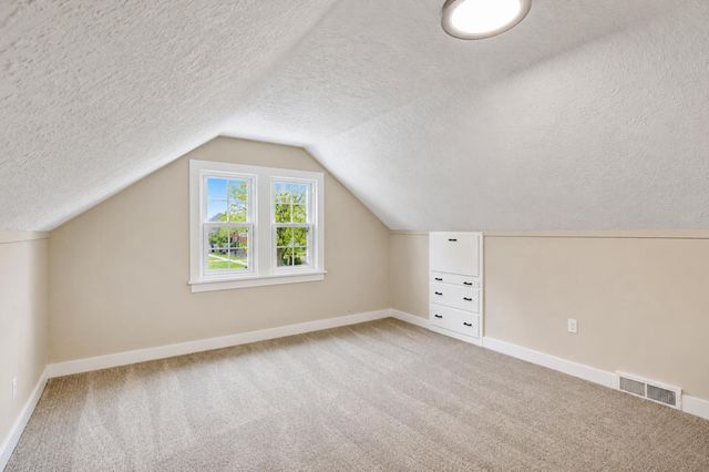 1100 9th Street NW, Austin, MN 55912
