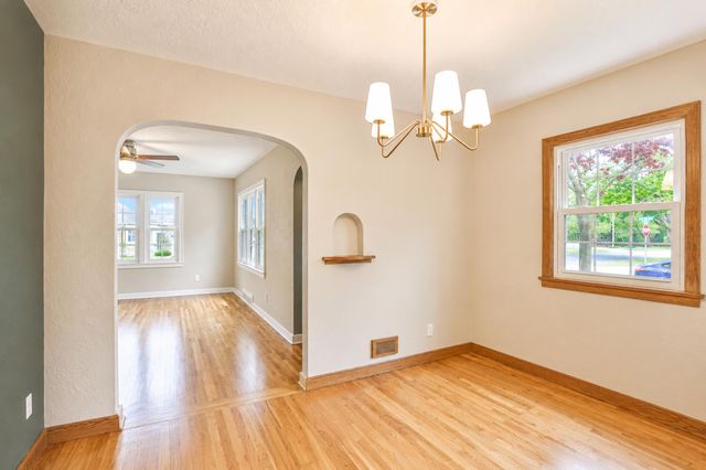 1100 9th Street NW, Austin, MN 55912