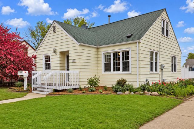 1100 9th Street NW, Austin, MN 55912