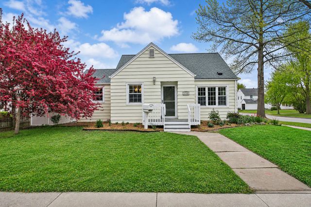 1100 9th Street NW, Austin, MN 55912