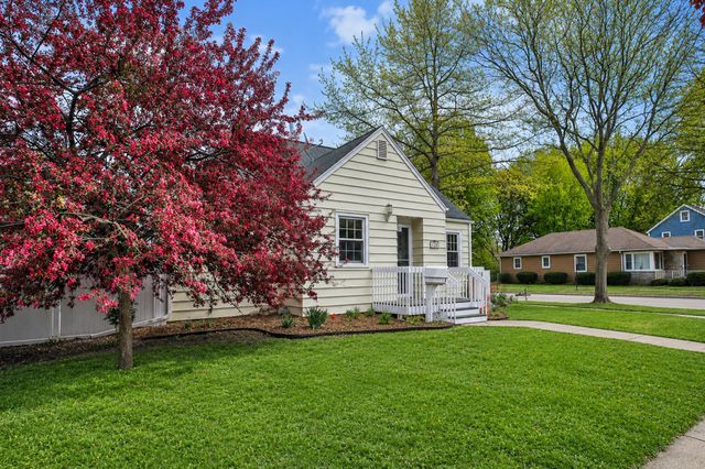 1100 9th Street NW, Austin, MN 55912