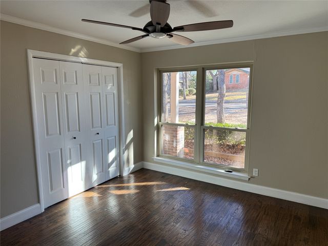 21 Devonshire Drive, Bedford, TX 76021