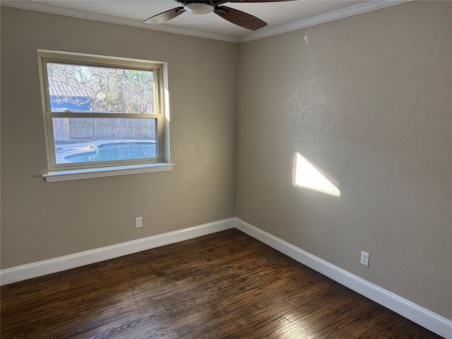 21 Devonshire Drive, Bedford, TX 76021