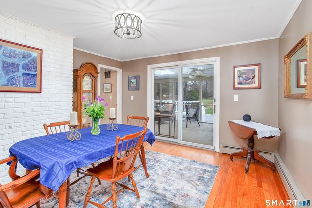 19 Surrey Lane, Branford, CT 06405