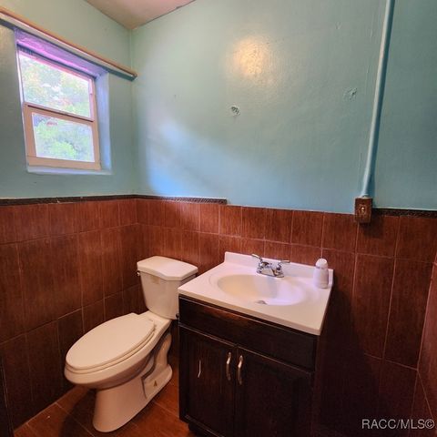 44 S Fillmore Street, Beverly Hills, FL 34465