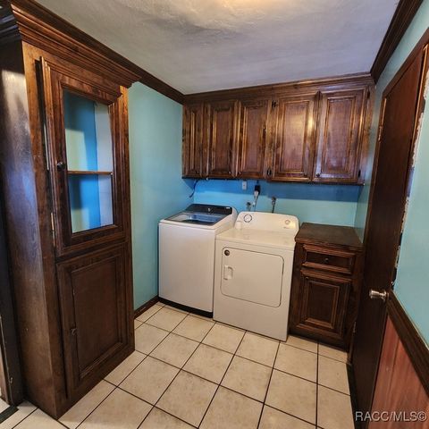 44 S Fillmore Street, Beverly Hills, FL 34465