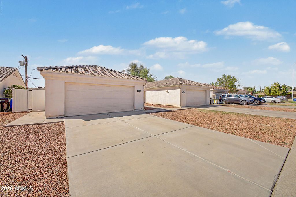 1079 W FLINT Street, Chandler, AZ 85224 — photo 2
