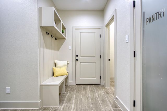 10518 Greenbriar Drive, Plantersville, TX 77363