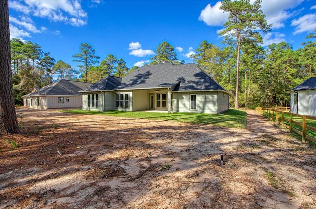 10518 Greenbriar Drive, Plantersville, TX 77363