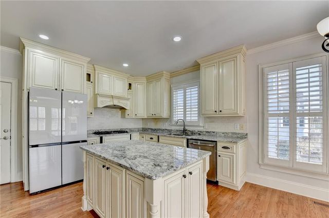 5137 Cabot Creek Drive, Buford, GA 30518