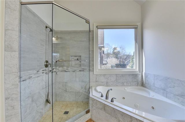 5137 Cabot Creek Drive, Buford, GA 30518