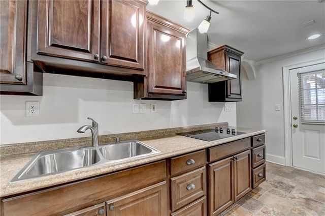 5137 Cabot Creek Drive, Buford, GA 30518