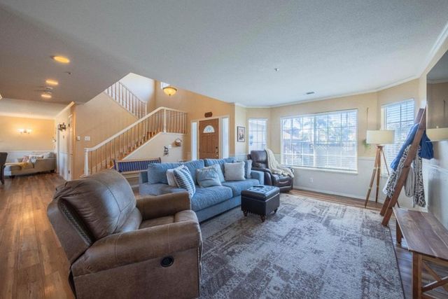 148 Greenbriar Way, Salinas, CA 93907