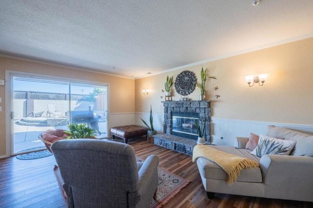 148 Greenbriar Way, Salinas, CA 93907