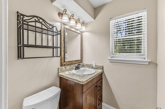 401 Woodmont, Huntsville, TX 77340