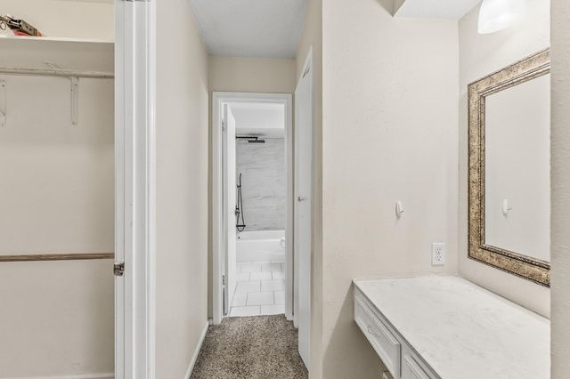 401 Woodmont, Huntsville, TX 77340