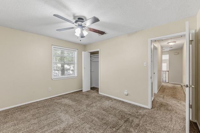 401 Woodmont, Huntsville, TX 77340