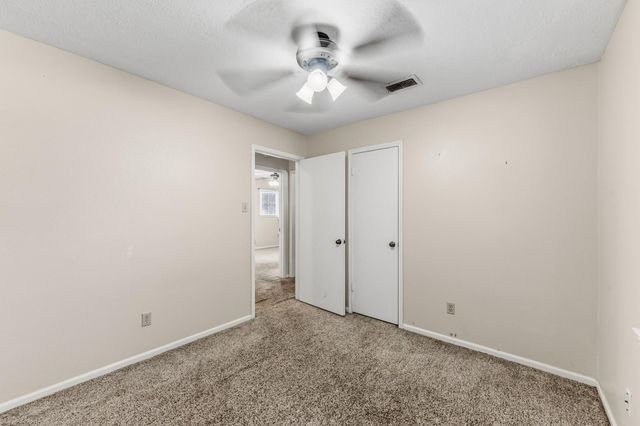 401 Woodmont, Huntsville, TX 77340