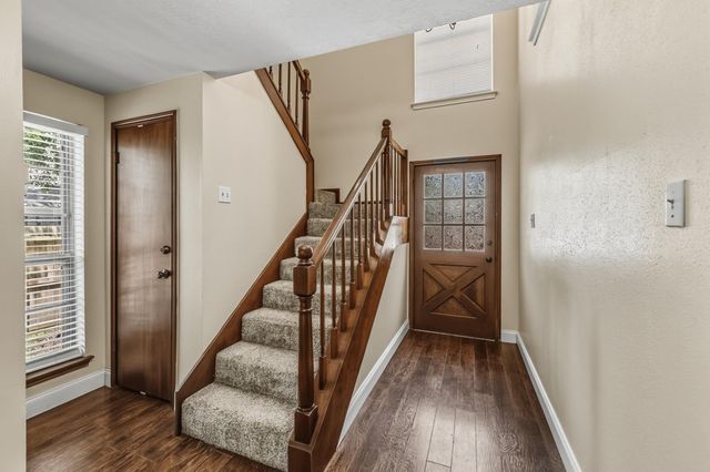 401 Woodmont, Huntsville, TX 77340