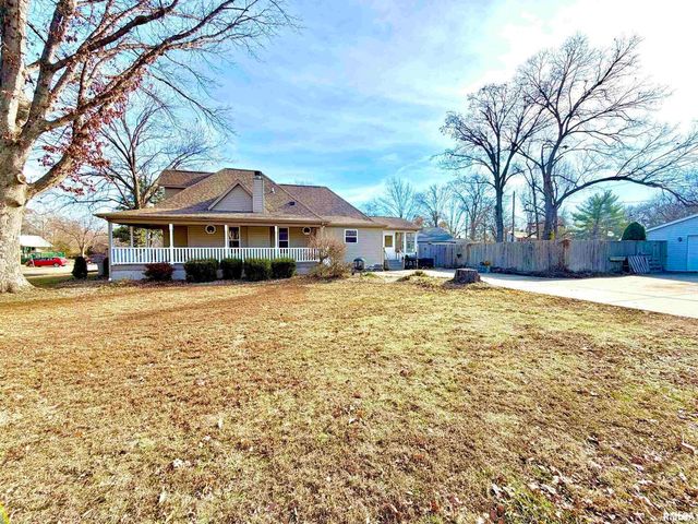 821 E 6TH Street, Centralia, IL 62801