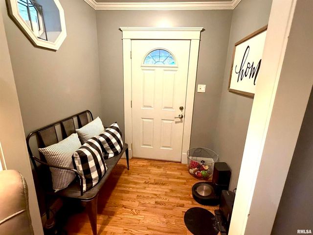 821 E 6TH Street, Centralia, IL 62801