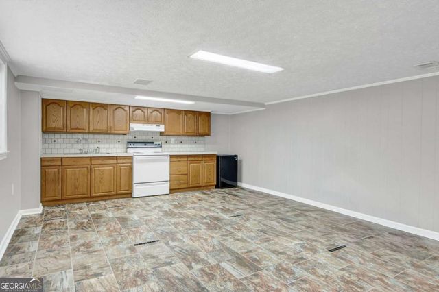 8617 Stone Road, Douglasville, GA 30135