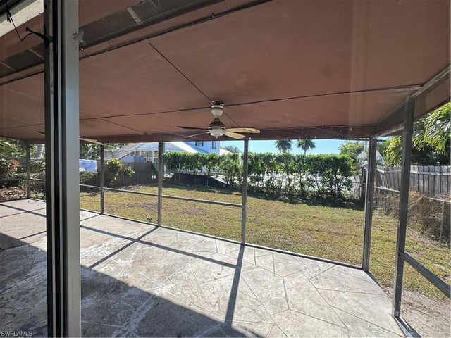 764 108th AVE N, Naples, FL 34108