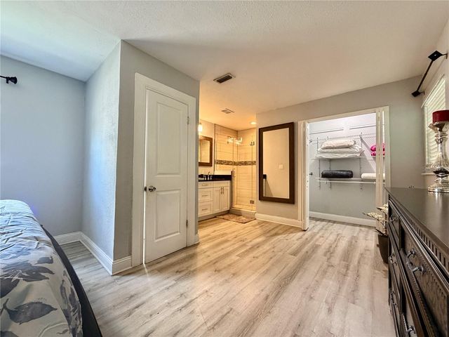 3926 W CHERRY STREET, Tampa, FL 33607
