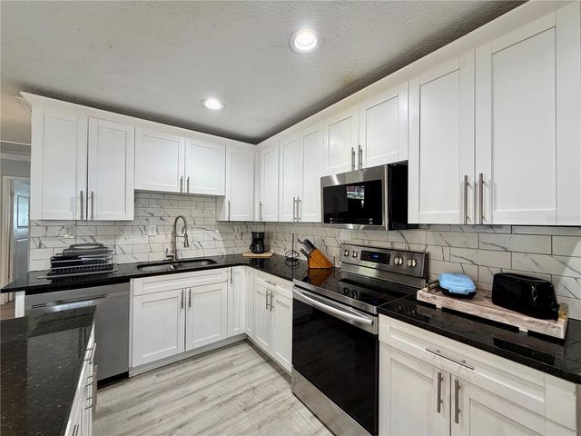 3926 W CHERRY STREET, Tampa, FL 33607