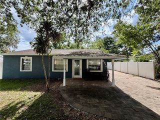3926 W CHERRY STREET, Tampa, FL 33607