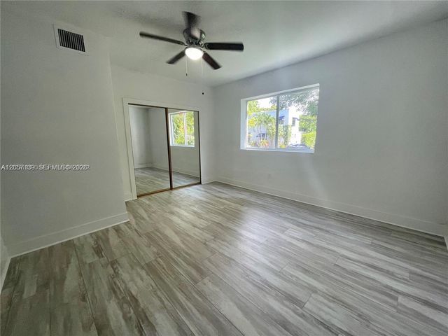 1520 SW 10th St, Miami, FL 33135