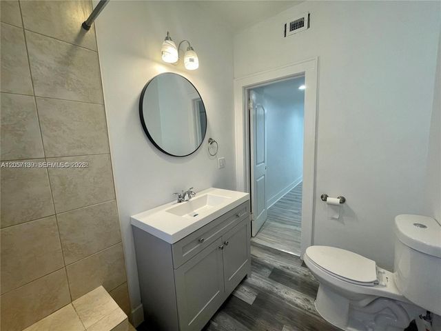 1520 SW 10th St, Miami, FL 33135