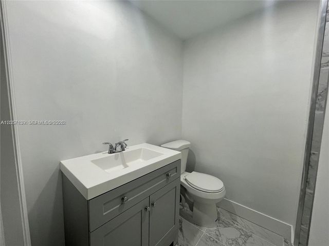 1520 SW 10th St, Miami, FL 33135