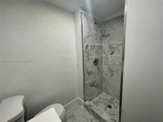 1520 SW 10th St, Miami, FL 33135
