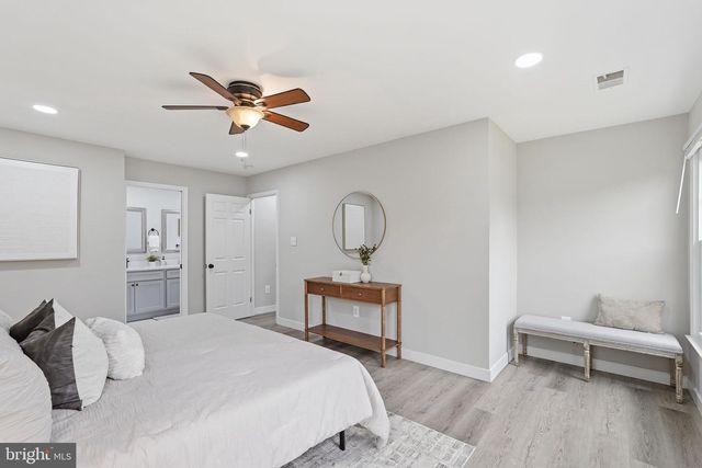 10166 YORKTOWN WAY, Great Falls, VA 22066