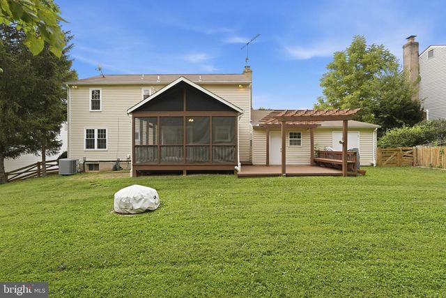 10166 YORKTOWN WAY, Great Falls, VA 22066