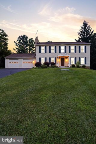 10166 YORKTOWN WAY, Great Falls, VA 22066