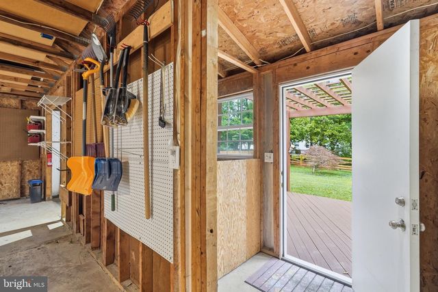 10166 YORKTOWN WAY, Great Falls, VA 22066