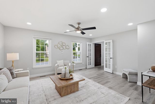 10166 YORKTOWN WAY, Great Falls, VA 22066